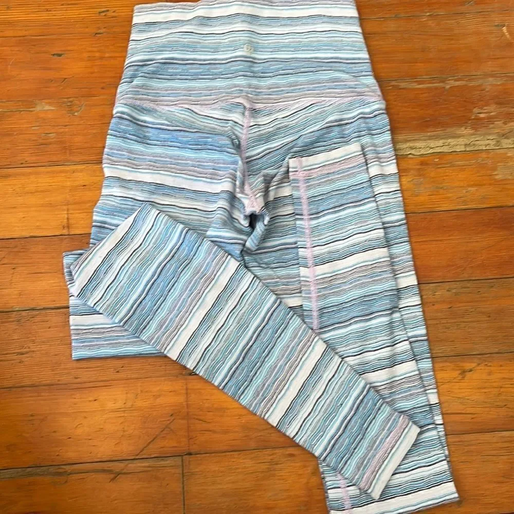 Lululemon Wunder Under Pant Hi-Rise Size 4 Space Dye Wave Twist Lilac Blue